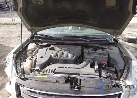 2010 Nissan Altima 2.5 S z USA, uszkodzony, nr VIN 1N4AL2AP8AC144906